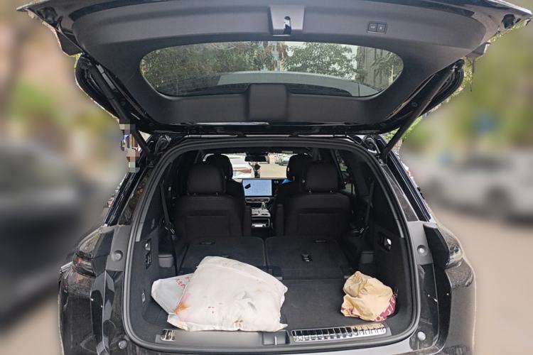 Used Li Auto L8 2023 Pro Model Trunk