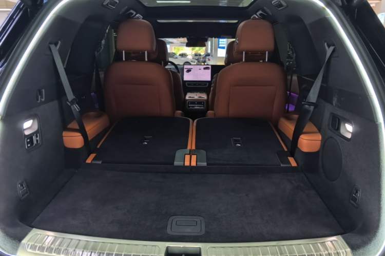 Used Li Auto L8 2023 Pro Model Trunk