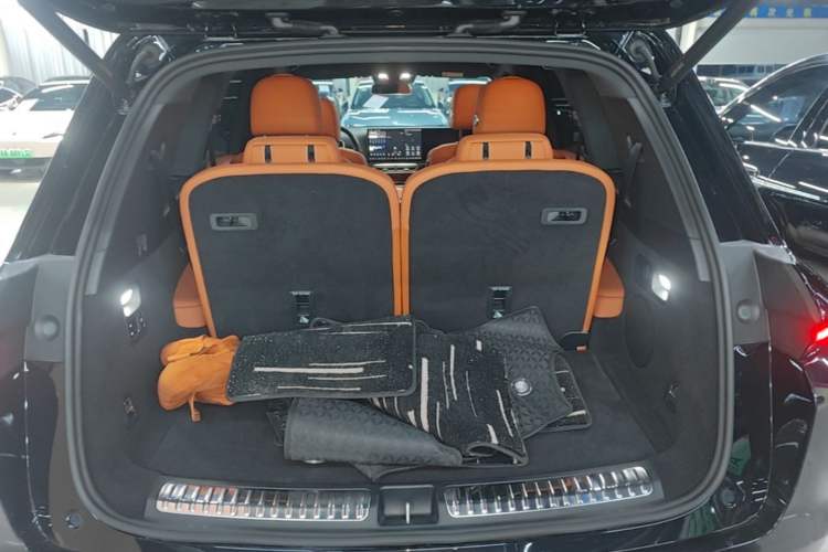 Used Li Auto L8 2023 Pro Model Trunk
