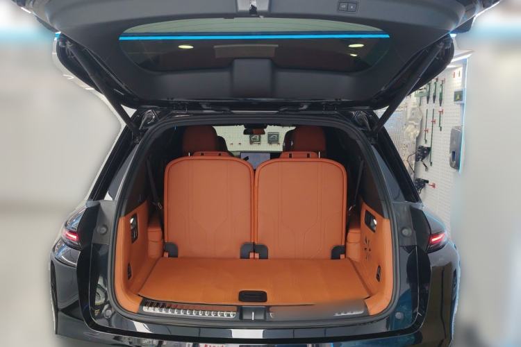 Used Li Auto L8 2023 Pro Model Trunk