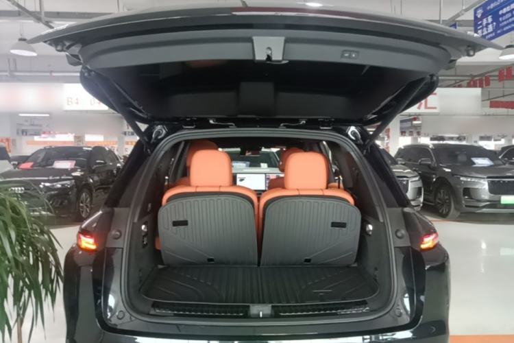 Used Li Auto L8 2023 Pro Model Trunk
