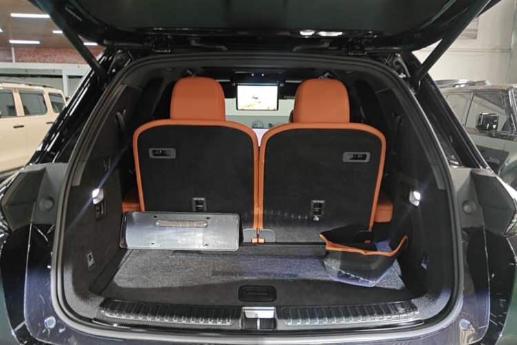 Used Li Auto L8 2023 Air model Trunk