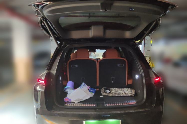 Used Li Auto L8 2023 Air model Trunk
