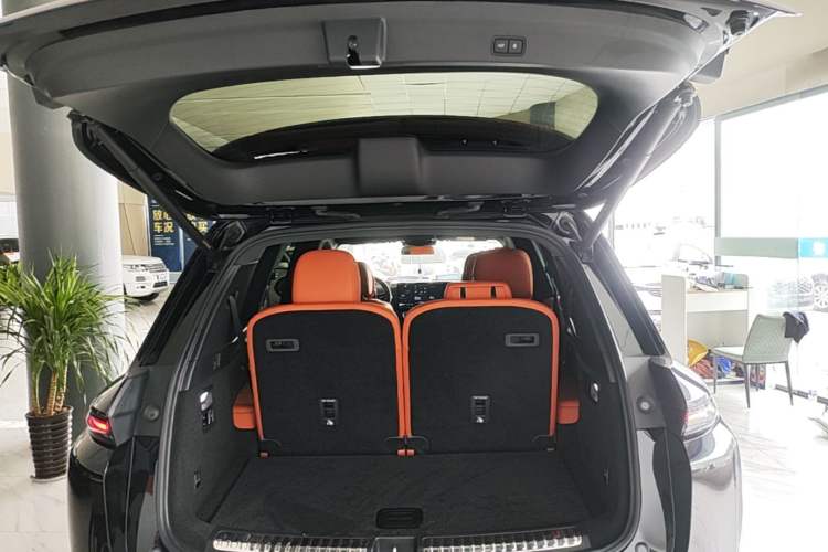 Used Li Auto L8 2023 Pro Model Trunk