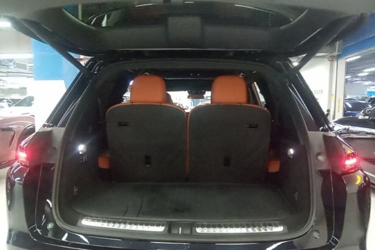 Used Li Auto L8 2023 Pro Model Trunk