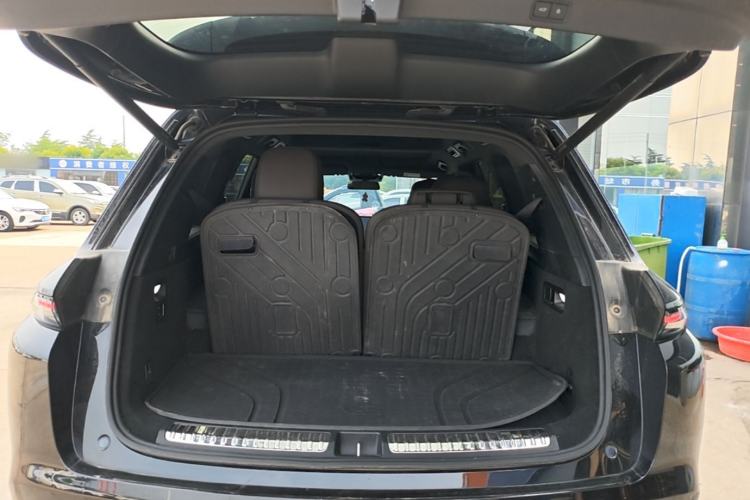 Used Li Auto L8 2023 Air model Trunk