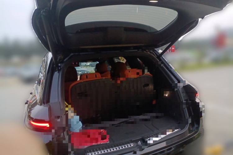 Used Li Auto L8 2023 Pro Model Trunk