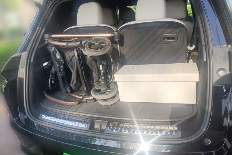 Used Li Auto L8 2023 Air model Trunk