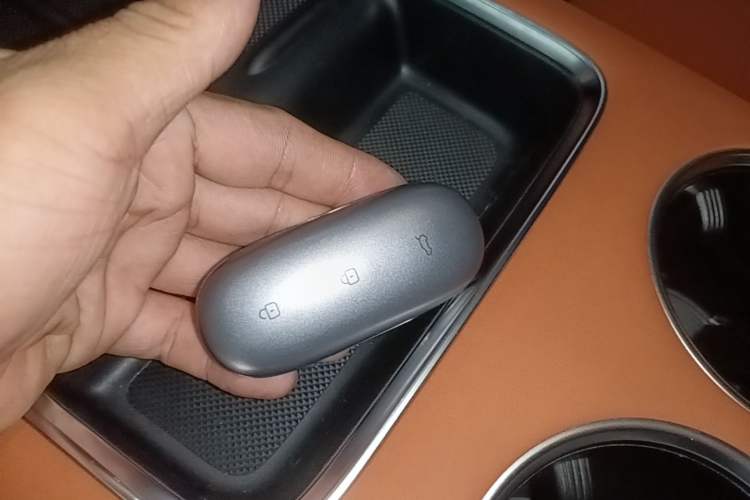 Used Li Auto L8 2023 Air model Vehicle Key