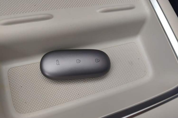 Used Li Auto L8 2023 Air model Vehicle Key