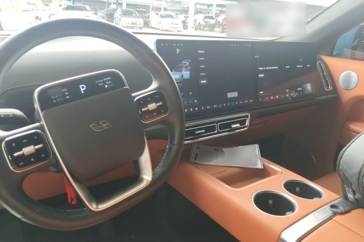 Used Li Auto L8 2023 Max model Center Console