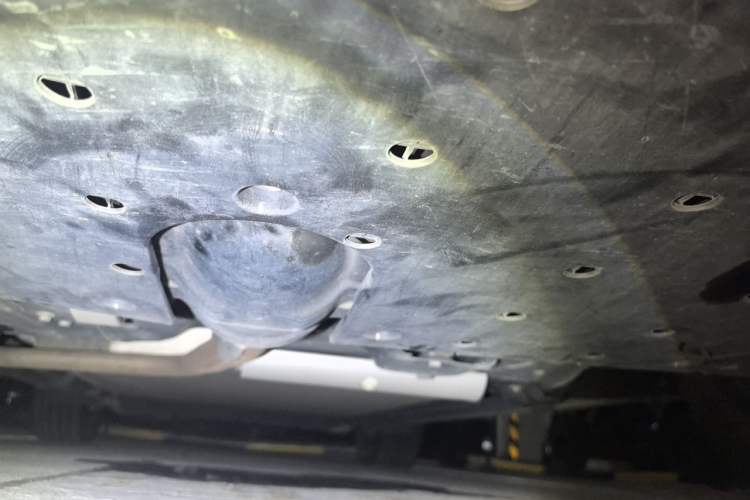 Used Li Auto L8 2023 Pro Model Chassis Front
