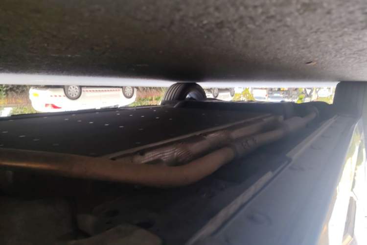 Used Li Auto L8 2023 Max model Chassis Front Right