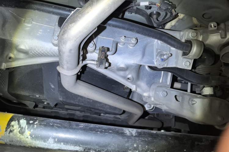 Used Li Auto L8 2023 Pro Model Chassis Rear