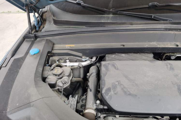 Used Li Auto L8 2023 Max model Engine Bay Right
