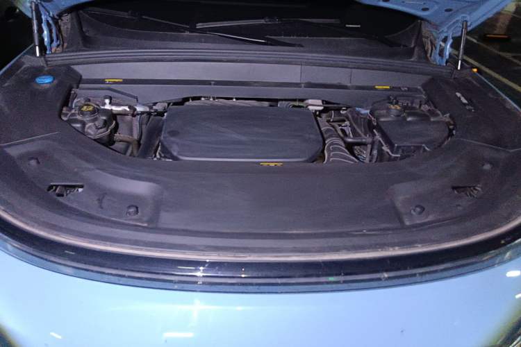 Used Li Auto L8 2023 Max model Engine Bay