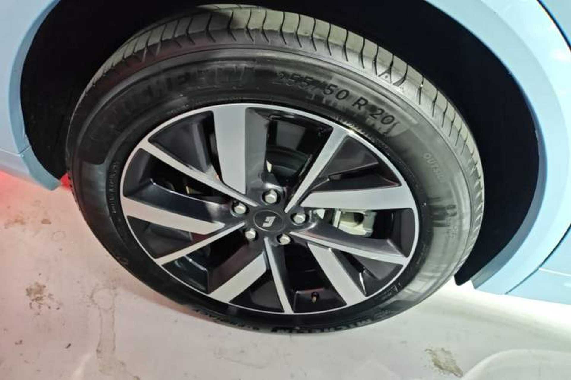 Used Li Auto L8 2023 Max model Exterior 5