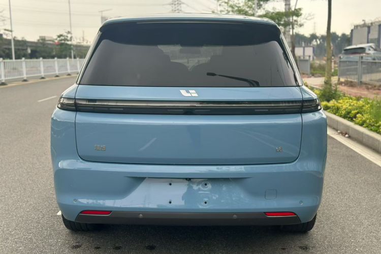 Used Li Auto L8 2023 Max model Exterior 5