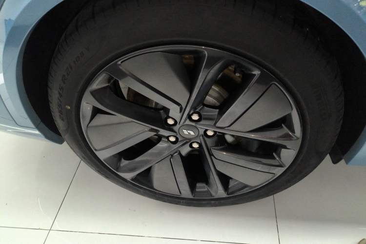 Used Li Auto L8 2023 Pro Model Exterior 8