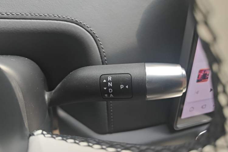 Used Li Auto L8 2023 Max model Gear Lever