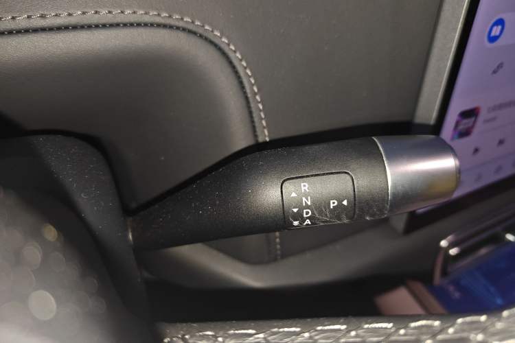 Used Li Auto L8 2023 Pro Model Gear Lever
