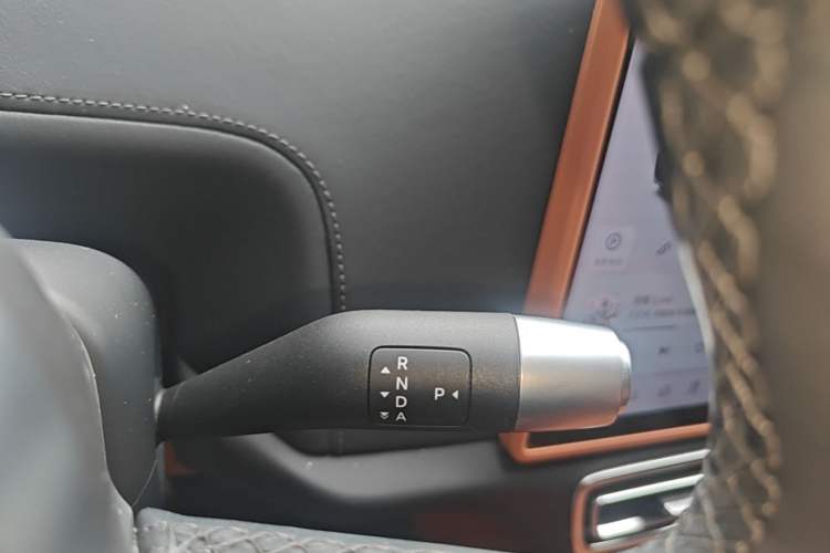 Used Li Auto L8 2023 Pro Model Gear Lever