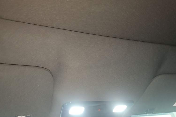 Used Li Auto L8 2023 Pro Model Headliner