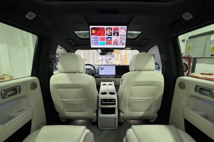 Used Li Auto L8 2023 Max model Interior 10