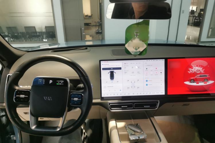 Used Li Auto L8 2023 Pro Model Interior 2