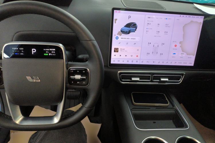 Used Li Auto L8 2023 Pro Model Interior 2
