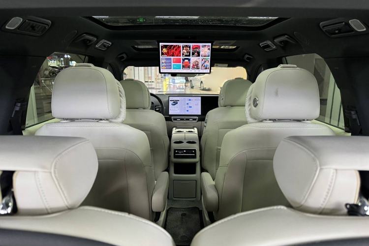 Used Li Auto L8 2023 Max model Interior 5