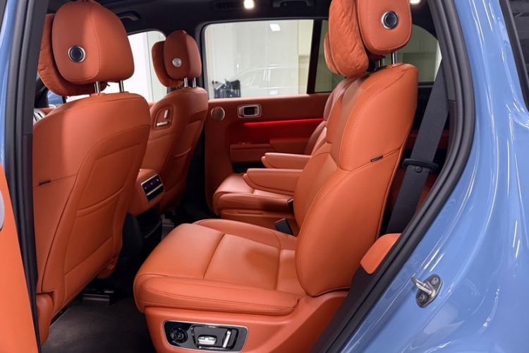 Used Li Auto L8 2023 Pro Model Interior 8