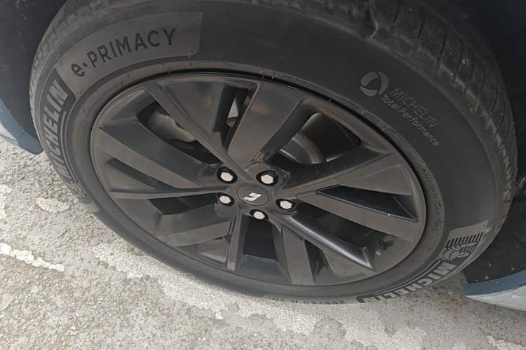 Used Li Auto L8 2023 Pro Model Left Front Wheel Hub