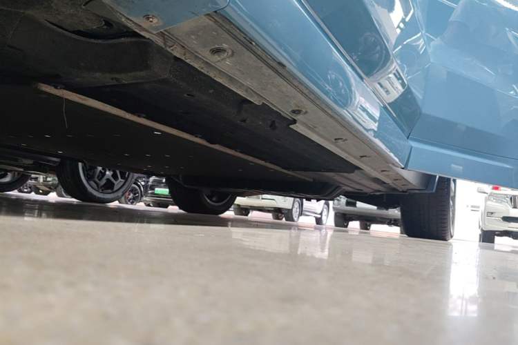 Used Li Auto L8 2023 Pro Model Left Side Sill
