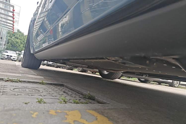 Used Li Auto L8 2023 Pro Model Left Side Sill