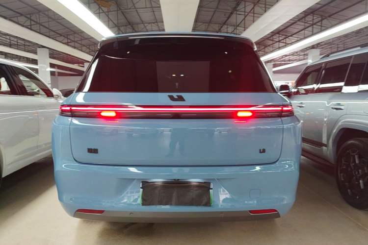 Used Li Auto L8 2023 Pro Model Rear