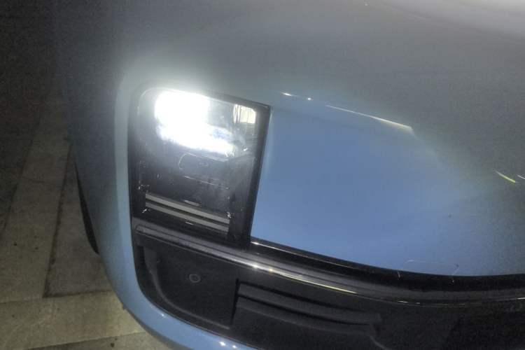 Used Li Auto L8 2023 Pro Model Right Front Headlight