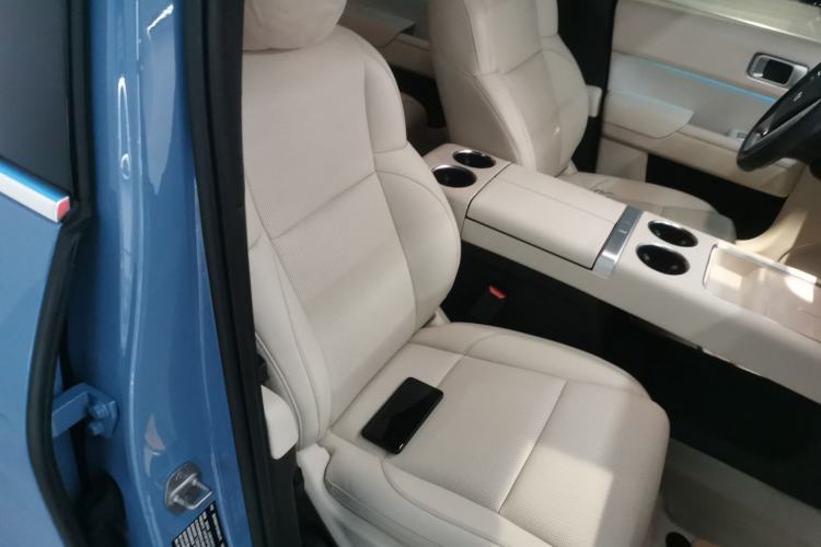 Used Li Auto L8 2023 Pro Model Right Front Seat