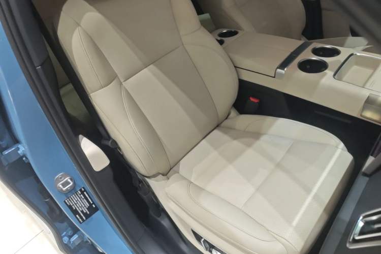 Used Li Auto L8 2023 Pro Model Right Front Seat