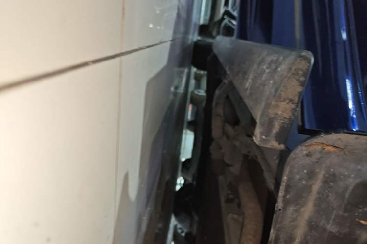 Used Li Auto L8 2023 Pro Model Right Side Sill