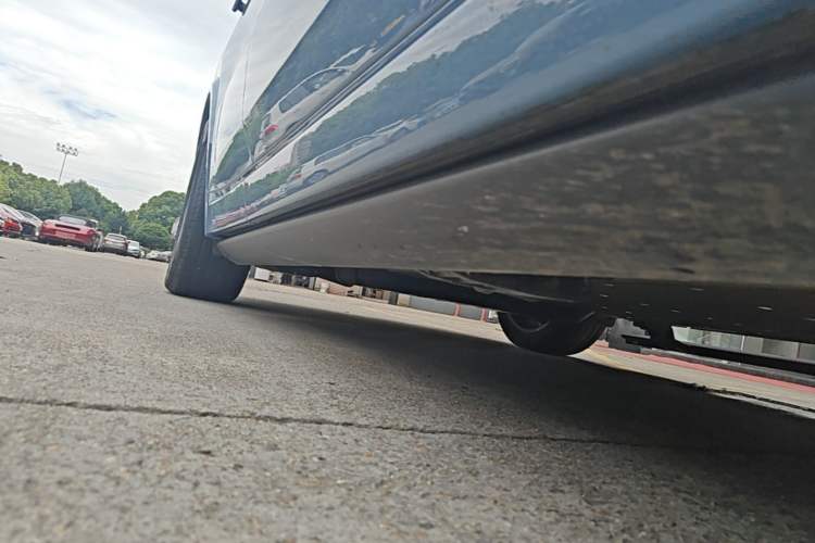 Used Li Auto L8 2023 Pro Model Right Side Sill