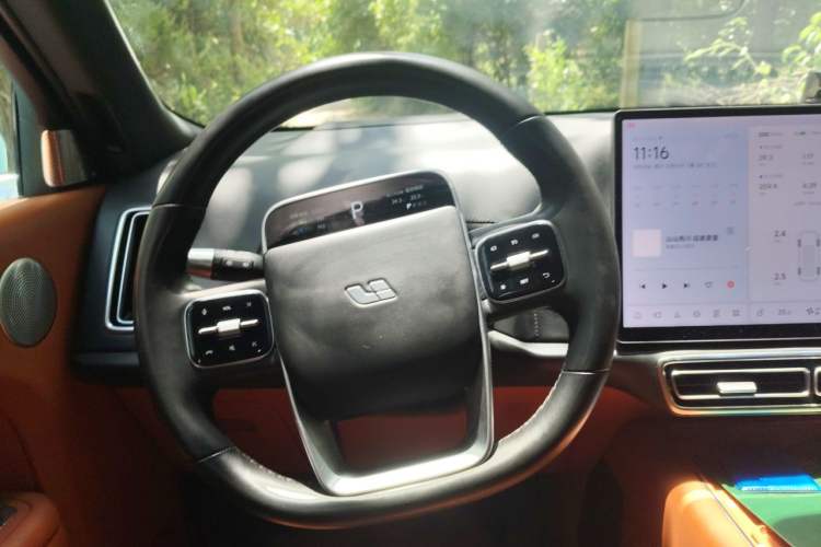 Used Li Auto L8 2023 Pro Model Steering Wheel
