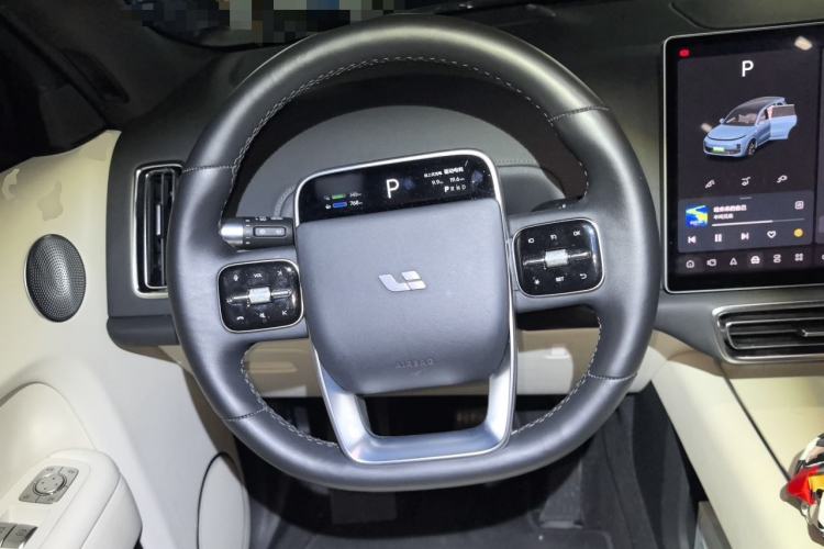 Used Li Auto L8 2023 Pro Model Steering Wheel