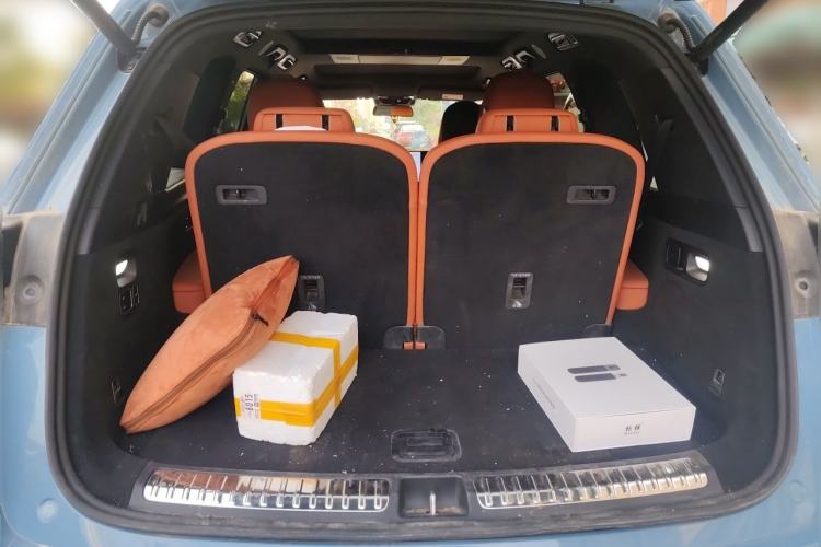 Used Li Auto L8 2023 Max model Trunk