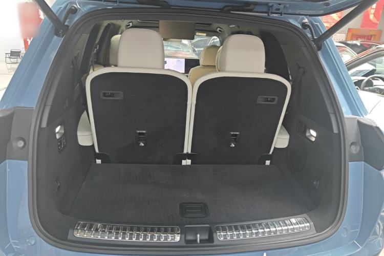 Used Li Auto L8 2023 Max model Trunk