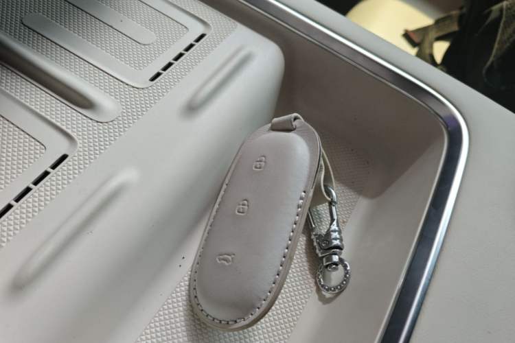 Used Li Auto L8 2023 Max model Vehicle Key