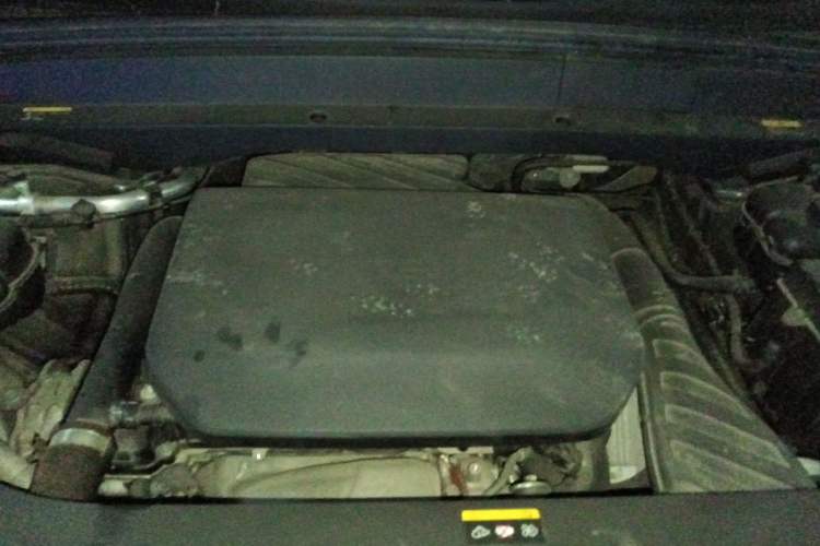 Used Li Auto L8 2023 Pro Model Engine Bay