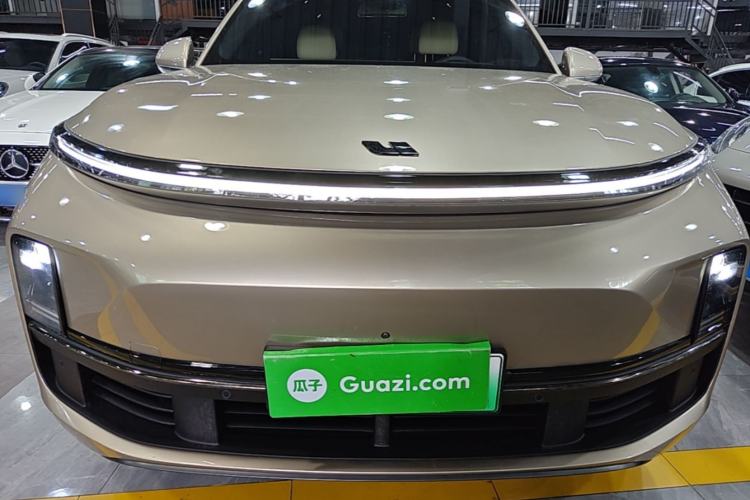 Used Li Auto L8 2023 Pro Model Front