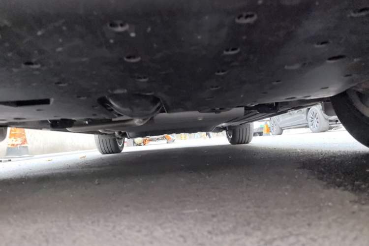 Used Li Auto L8 2023 Pro Model Chassis Front
