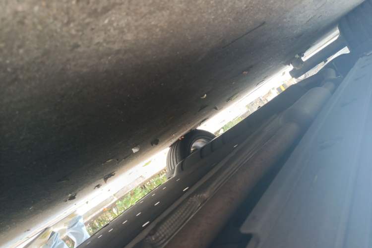Used Li Auto L8 2023 Pro Model Chassis Front Right
